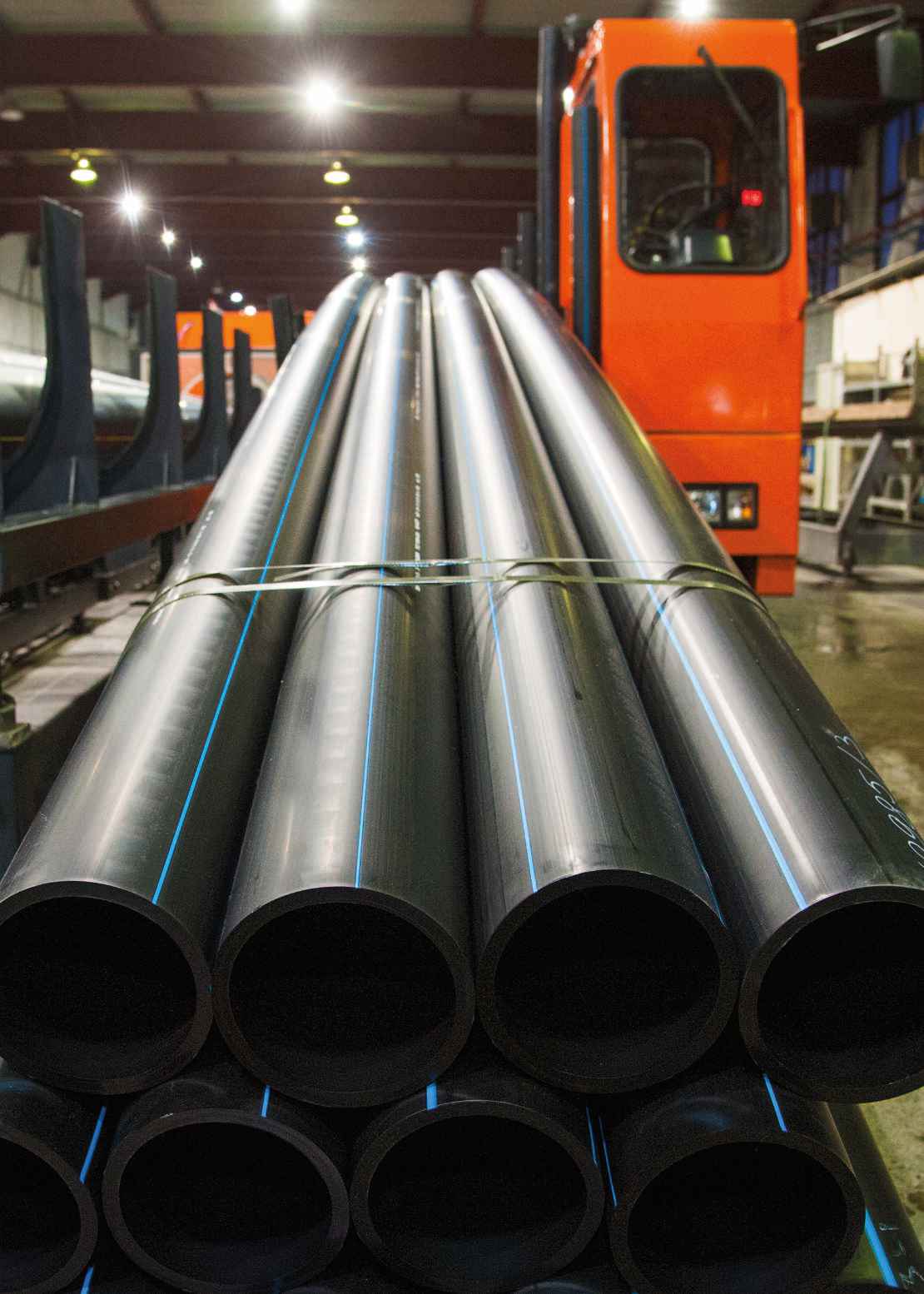 Kształtki żeliwne, zasuwy i łączniki do sieci wodociągowych